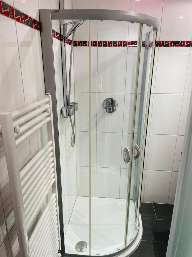 Super Deluxe Apartment - Near U6, U3 In City Center Wien Eksteriør bilde