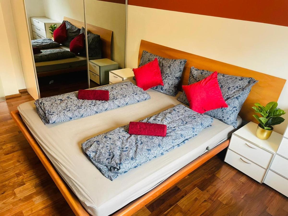 Super Deluxe Apartment - Near U6, U3 In City Center Wien Eksteriør bilde