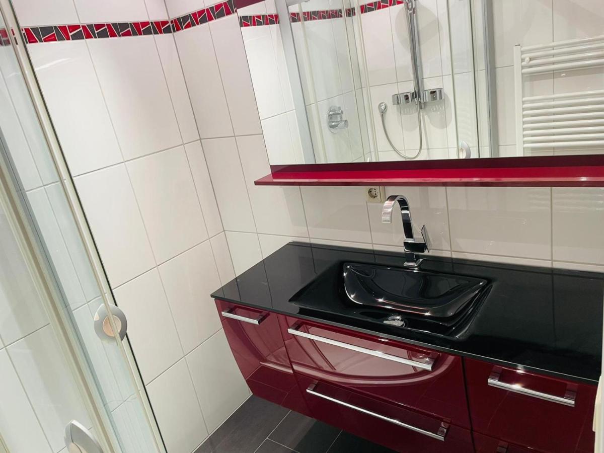 Super Deluxe Apartment - Near U6, U3 In City Center Wien Eksteriør bilde